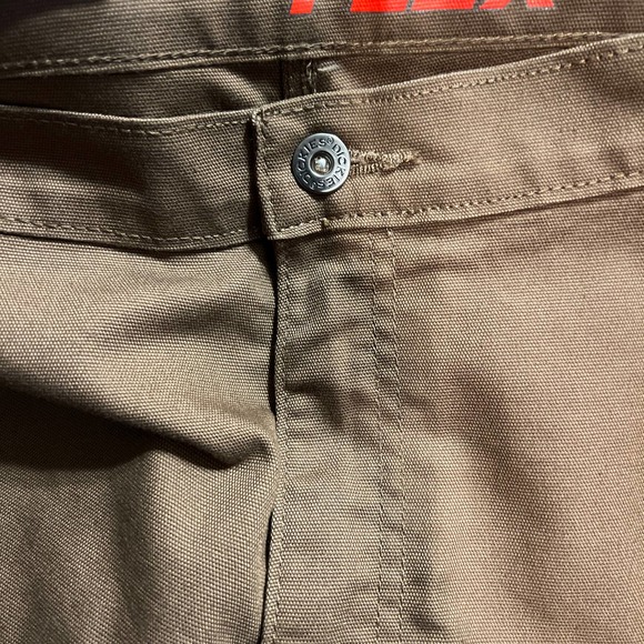 * Men’s Brown Dickie’s Active Waist  Flex Regular Fit Jeans - Picture 5 of 5